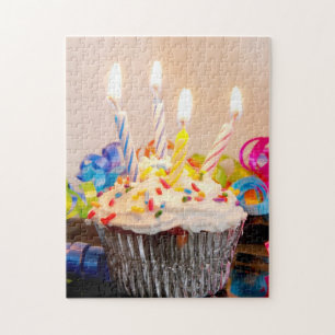 Quebra-cabeça Cupcake do aniversário com velas