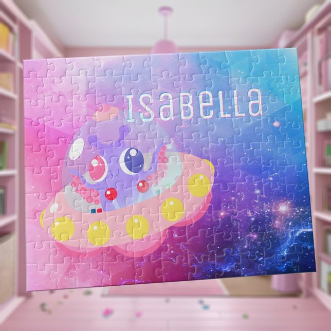 Quebra-cabeça Cute Flying Saucer Space Alien Pink Blue Girl Name (Cute pink and purple space alien flying saucer jigsaw puzzle personalized with little girl's name)