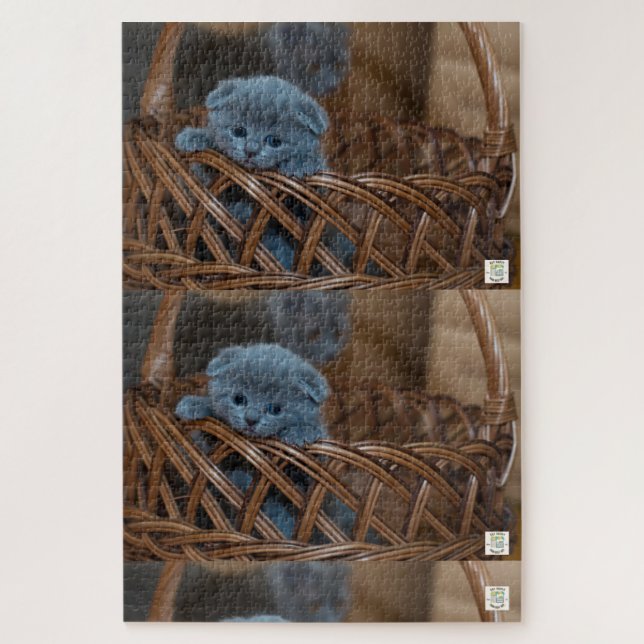 Quebra-cabeça de gatinho azul bonito. (Vertical)