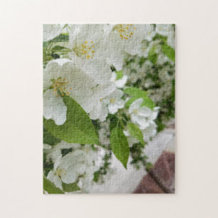 Quebra-cabeça de pinheiro de árvore de flores bran