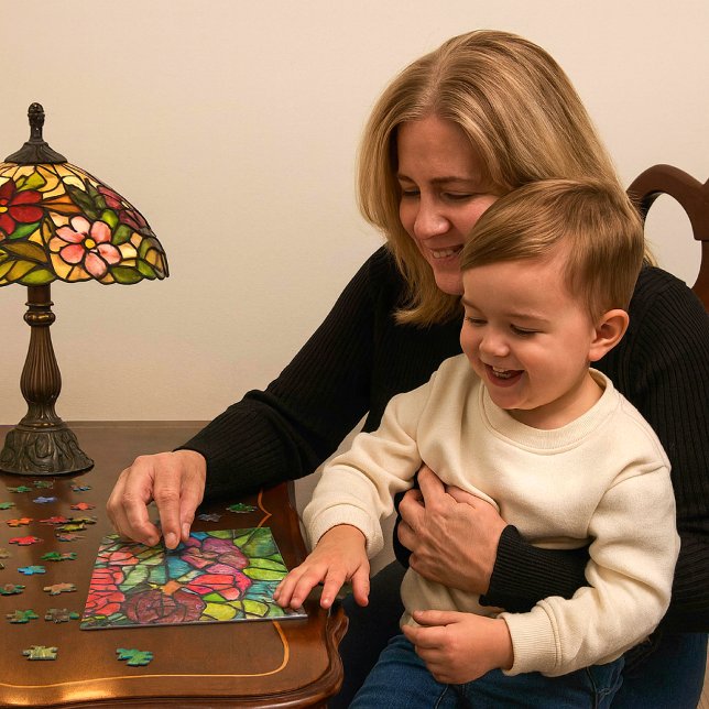 Quebra-cabeça de vidro liso (Create cozy moments with this stained glass floral puzzle an engaging, heartfelt gift for all ages.)