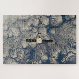 Quebra-cabeça Desafiando o Dragão SpaceX nas nuvens