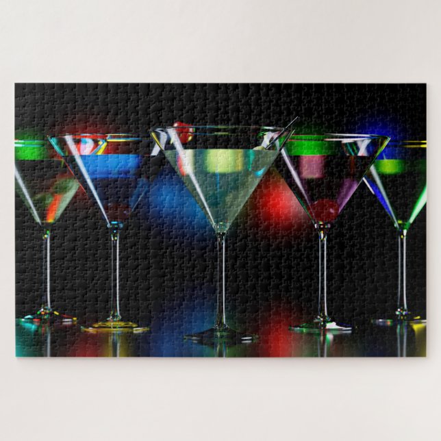 Quebra-cabeça Diferentes coquetéis em copos de martini com luzes (Horizontal)