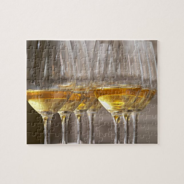 Quebra-cabeça duas fileiras de copos de degustação de vinho com  (Horizontal)