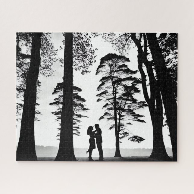 Quebra-cabeça Embraço romântico de Casais na cena da floresta de (Horizontal)