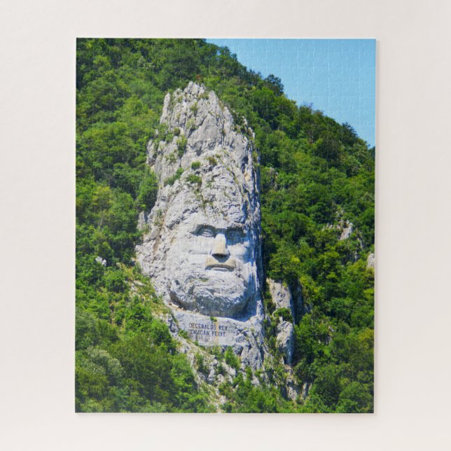 Quebra-cabeça Escultura rochosa na Romênia (Vertical)