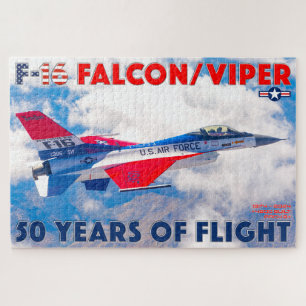 Quebra-cabeça F-16 FALCON/VIPER - 50 ANOS! (20 x 30 POLEGADAS)