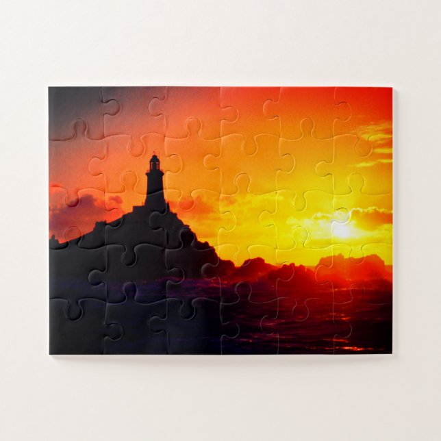Quebra-cabeça Farol no pôr do sol em Jersey (Horizontal)
