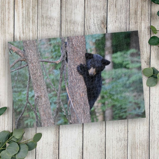 Quebra-cabeça Filhote de Urso Preto Fofo Subindo Árvore (Criador carregado)