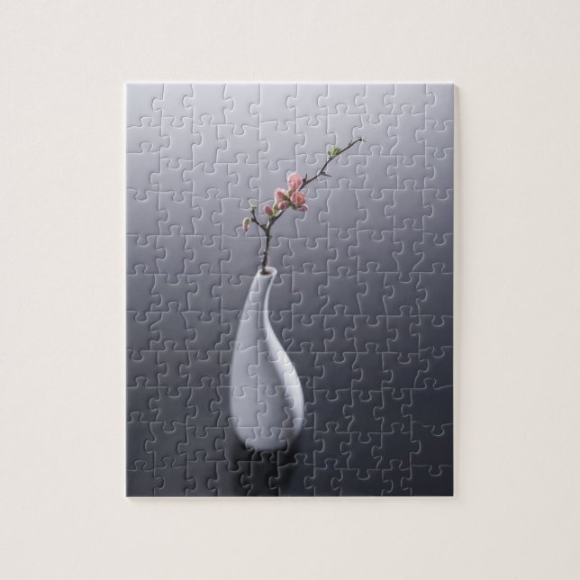 Quebra-cabeça Flor de cerejeira no vaso (Vertical)
