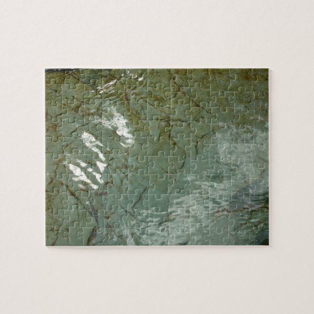 Quebra-cabeça Foto da Natureza do Rochedo Coberto por Água (Horizontal)