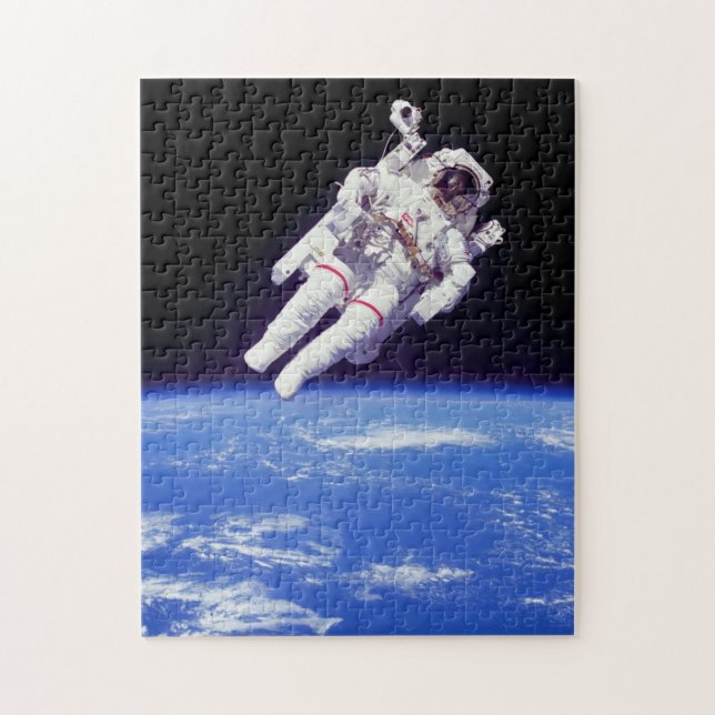 Quebra-cabeça Foto de Astronauta com Jetpack em Caminhada Espaci (Vertical)