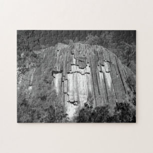 Quebra-cabeça Foto de Rochas Amarradas Pretas e Brancas