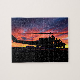 Quebra-cabeça Fotografia da aviação Vintage UH-1N Iroquois (Huey