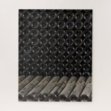 Garrafas de Vinho Empilhado