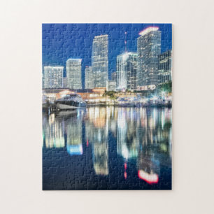 Quebra-cabeça Ideia da skyline com reflexão na água, Miami