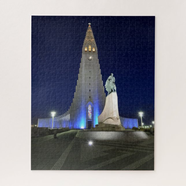Quebra-cabeça Igreja de Hallgrimskirkja em Reykjavik, Islândia (Vertical)
