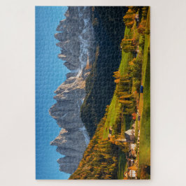 Quebra-cabeça Igreja e aldeia com paisagem montanhosa