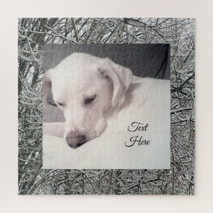 Quebra-cabeça Imagem de Cachorro Branco Bonito Tendo Preguiçoso