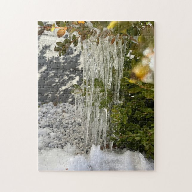 Quebra-cabeça Imagens deliciosas penduradas num arbusto (Vertical)