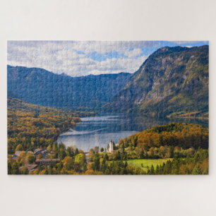 Quebra-cabeça Lago Bohinj em Slovenia no outono