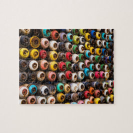 Quebra-cabeça Latas de Tinta Usadas para Pulverização