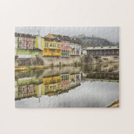 Quebra-cabeça Linda aldeia búlgara de paisagem urbana