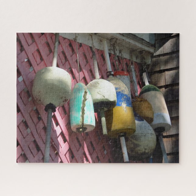 Quebra-cabeça Lobster Buoys on Pink Lattice - Martha's Vineyard (Horizontal)