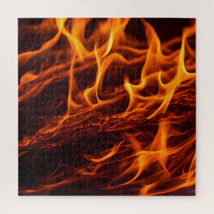 Quebra-cabeça macro de chama de incêndio na lareira