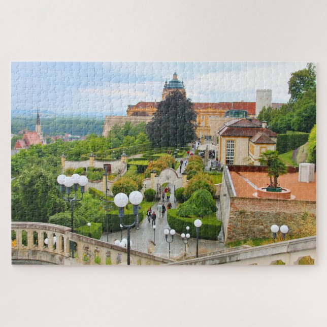 Quebra-cabeça Melk Abbey com jardim e cidade, Áustria (Horizontal)