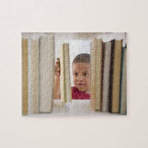 Quebra-cabeça Menino do afro-americano que seleciona o livro