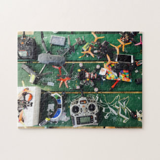 Quebra-cabeça Mesa de piquenique com zangões e grafites