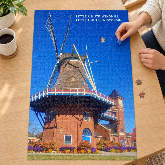 Quebra-cabeça Moinho de Vento Little Chute Dutch Smock Mill, Wis (Little Chute Windmill Dutch Smock Mill, Wisconsin Jigsaw Puzzle)