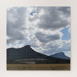 Quebra-cabeça Monta Sturgeon e Abrupto Sob Nuvens Dramáticas