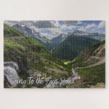 Montana que vai às montanhas cénicos da estrada de