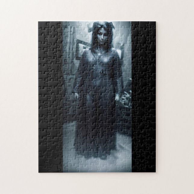 Quebra-cabeça Mulher Alienígena Misteriosa Escura (Vertical)