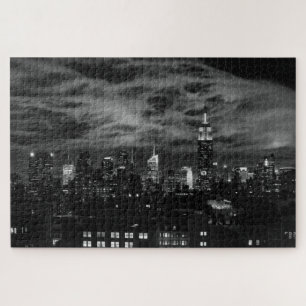 Quebra-cabeça Nuvens Eetéreas: NYC Skyline, Emp Rua Bldg BW