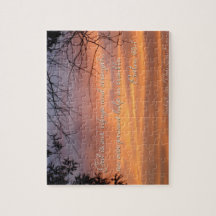 O deus do 46:1 do salmo é nossos refúgio & força…