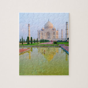 Quebra-cabeça O tranquilo e pacífico Taj Mahal mundialmente famo