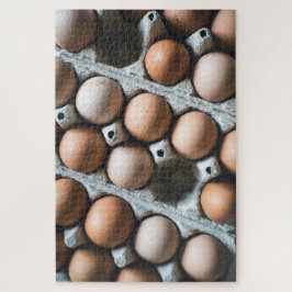 Quebra-cabeça Ovos de frango frescos em caixa no mercado