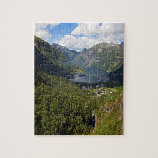 Quebra-cabeça Paisagem do fiorde de Geiranger, Noruega (Vertical)
