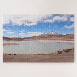 Quebra-cabeça Paisagem do lago com o vulcão no Altiplano