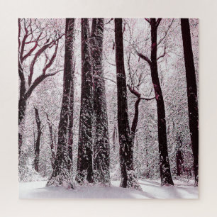QUEBRA-CABEÇA PAISAGEM INVERNAL NEVOENTA DE FLORESTA 