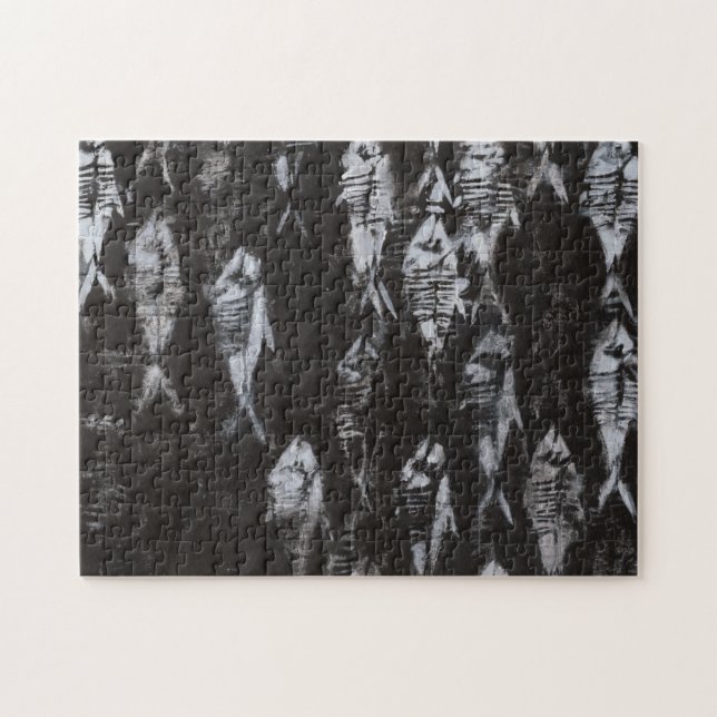 Quebra-cabeça Peixes Brancos Fósseis em Fundo Negro (Horizontal)