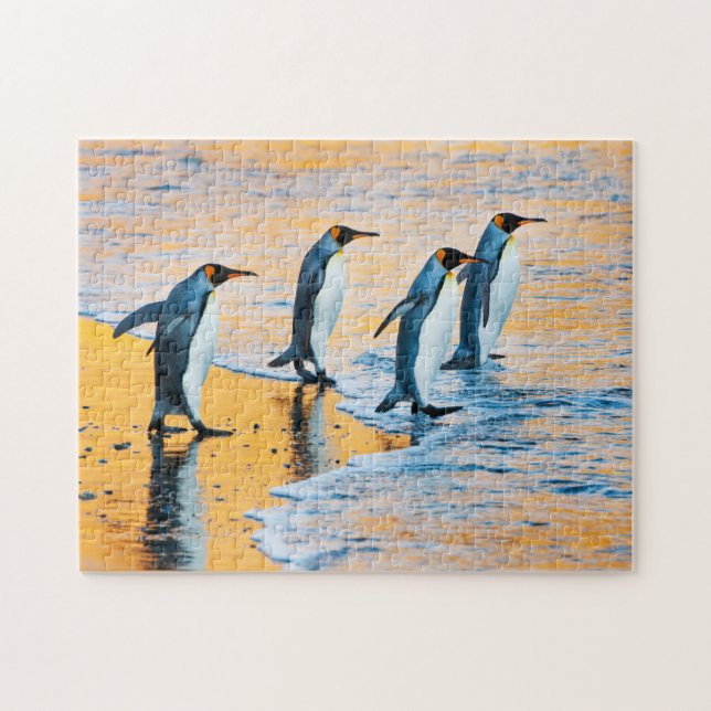Quebra-cabeça Pinguins de rei no nascer do sol (Horizontal)