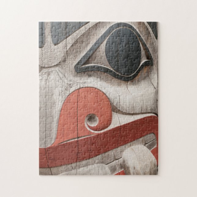 Quebra-cabeça Polos de Totem no Museu do Patrimônio da Haida (Vertical)