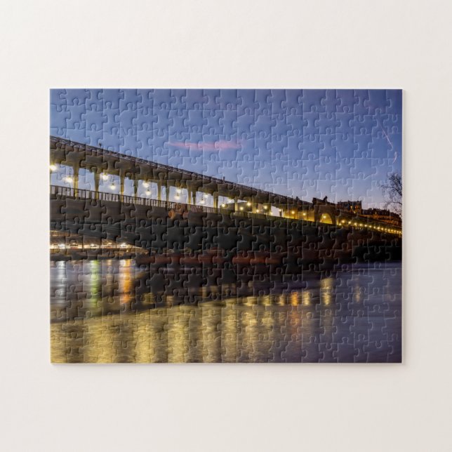 Quebra-cabeça Ponte Bir-Hakeim na alvorada do inverno - Paris (Horizontal)
