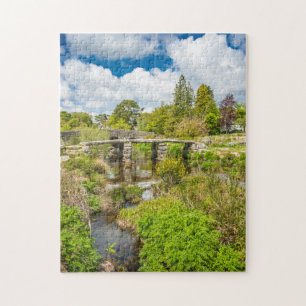 Quebra-cabeça Ponte medieval do clapper sobre o rio em Dartmoor,