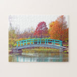 Quebra-cabeça Ponte Monet no outono<br><div class="desc">quebra-cabeça de serra de 11" x 14" com uma imagem de uma ponte de turquesa quadrada atravessando um riacho silencioso em Gibbs Gardens,  Geórgia,  e árvores de vermelho e ouro. Veja toda a coleção de Quebra-cabeça de Ação de Graças na categoria HOME na seção HOLIDAYS.</div>