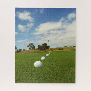 Quebra-cabeça Quatro Bolas De Golfe No Verde,